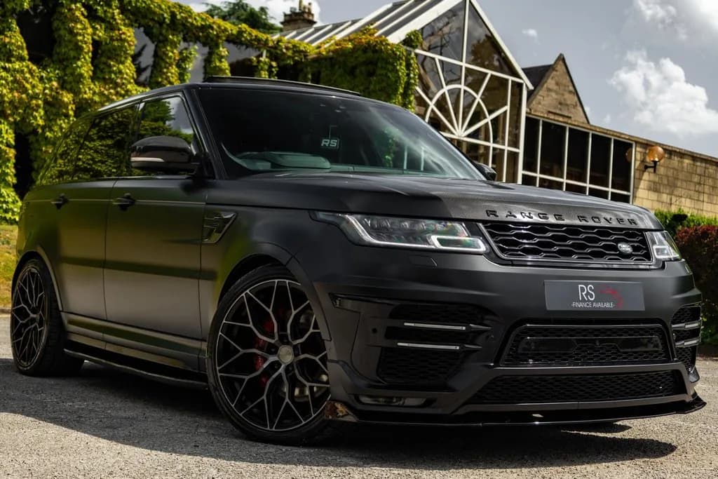 Chrome delete on matte Range Rover Sport — South Yorkshire
